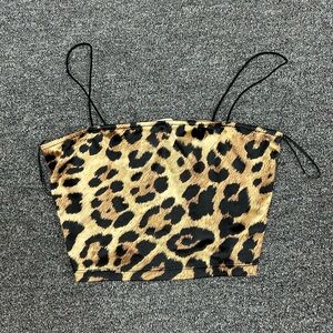 Super cute Bear Dance Leopard Print Camisole Top